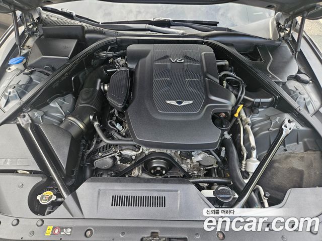 Genesis G80 2018 — photo 20