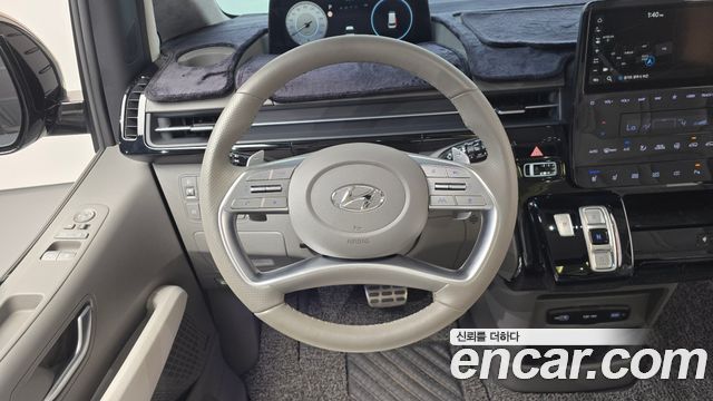 Hyundai Staria 2023 — photo 18