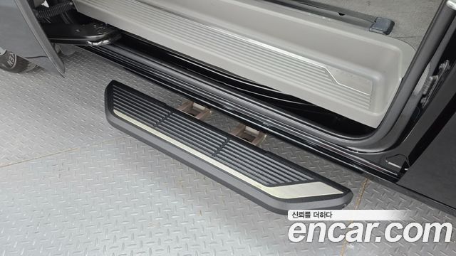 Hyundai Staria 2023 — photo 28
