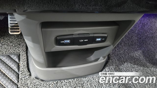 Hyundai Staria 2023 — photo 31