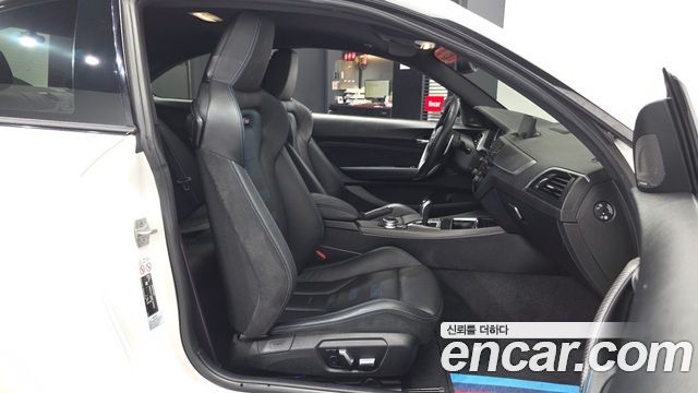 BMW M2 2021 — photo 17