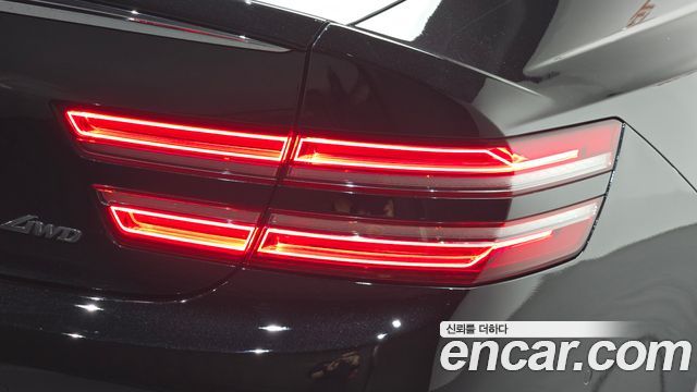 Genesis G80 2021 — photo 9