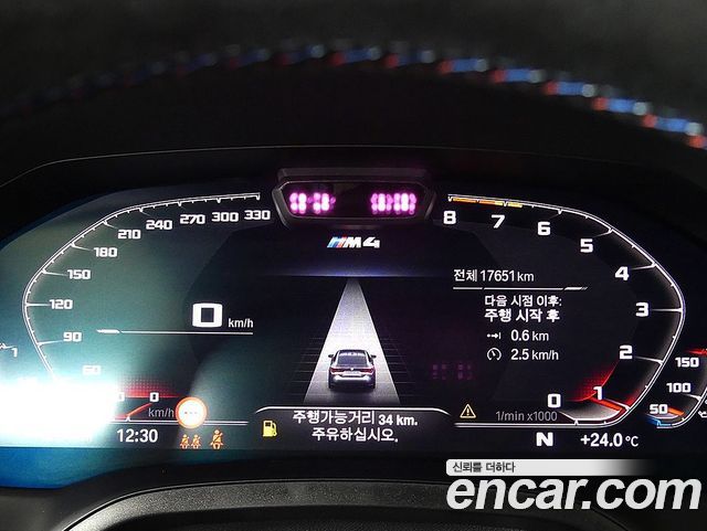 BMW M4 2023 — photo 8