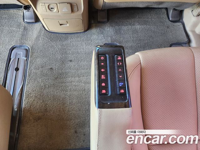 Kia Canival 2019 — photo 7