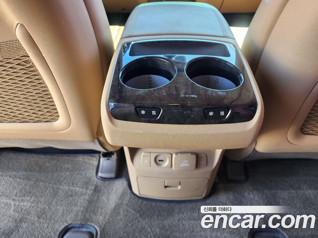 Kia Canival 2019 — photo 8