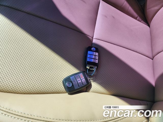 Kia Canival 2019 — photo 16
