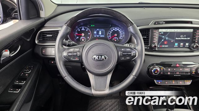Kia Sorento 2015 — photo 19