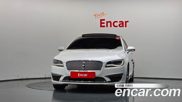 Lincoln MKZ 2017 — photo 3