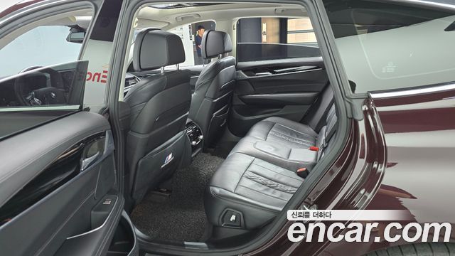 BMW Gran Turismo 2020 — photo 11