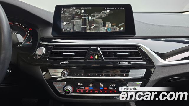 BMW Gran Turismo 2020 — photo 12