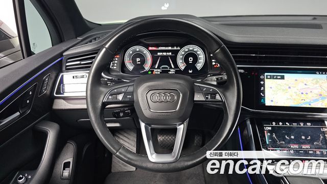 Audi Q7 2023 — photo 19