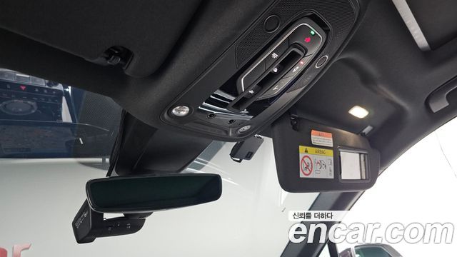 Audi Q7 2023 — photo 33