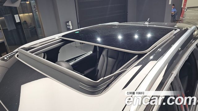 Audi Q7 2023 — photo 34