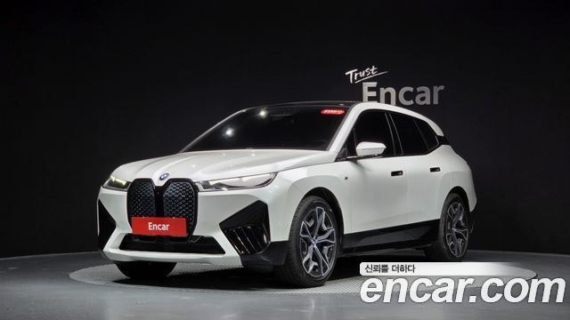 BMW iX 2024 — photo 39