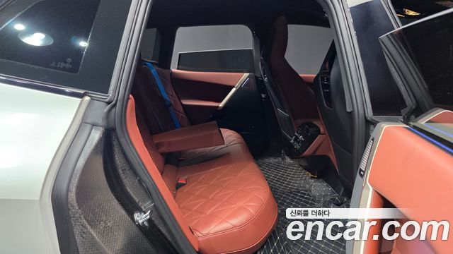 BMW iX 2024 — photo 18