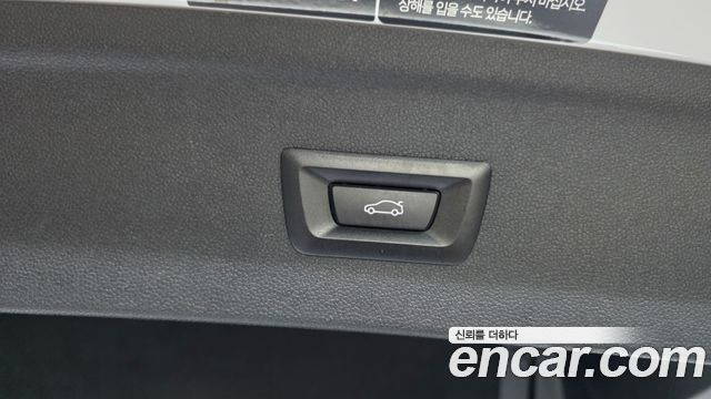 BMW iX 2024 — photo 37
