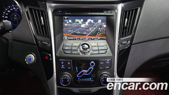 Hyundai Sonata 2010 — photo 15