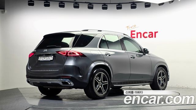 Mercedes-Benz GLE-Class 2019 — photo 2