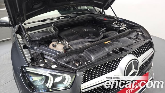 Mercedes-Benz GLE-Class 2019 — photo 6