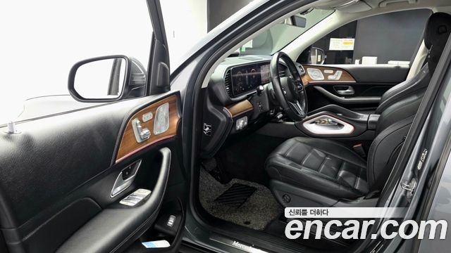 Mercedes-Benz GLE-Class 2019 — photo 13
