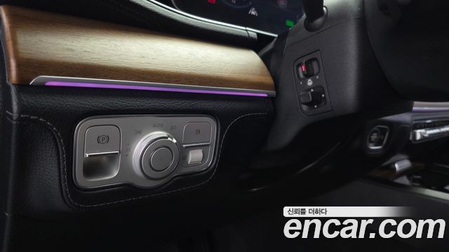 Mercedes-Benz GLE-Class 2019 — photo 22