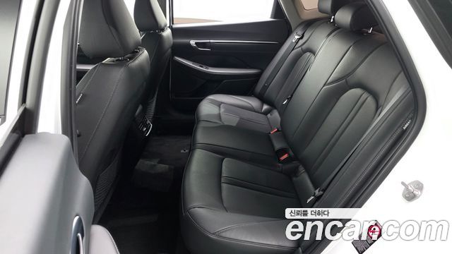 Hyundai Sonata 2022 — photo 11