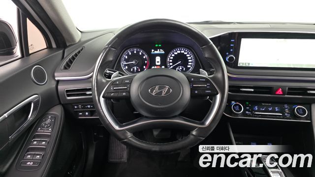 Hyundai Sonata 2022 — photo 12