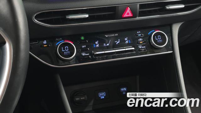 Hyundai Sonata 2022 — photo 18