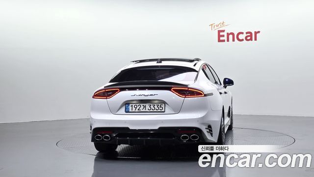 Kia Stinger 2018 — photo 4
