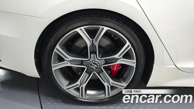 Kia Stinger 2018 — photo 5