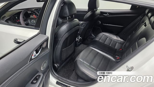 Kia Stinger 2018 — photo 18