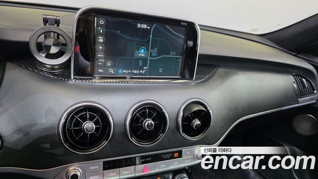 Kia Stinger 2018 — photo 20
