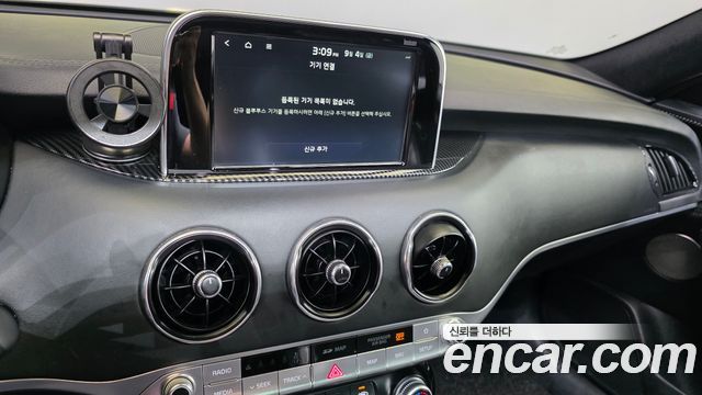 Kia Stinger 2018 — photo 23
