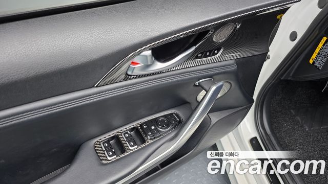 Kia Stinger 2018 — photo 27