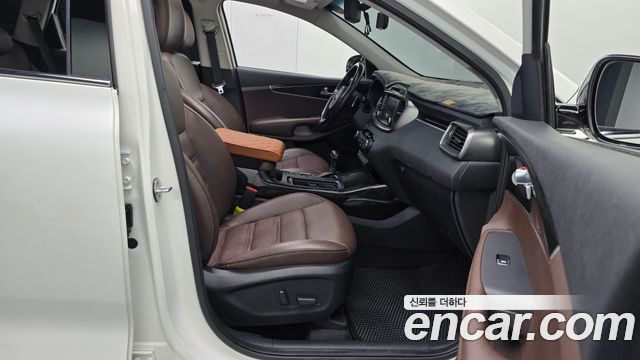 Kia Sorento 2016 — photo 11