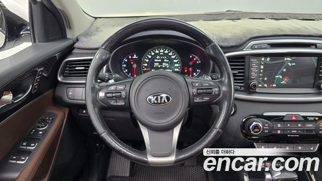 Kia Sorento 2016 — photo 13