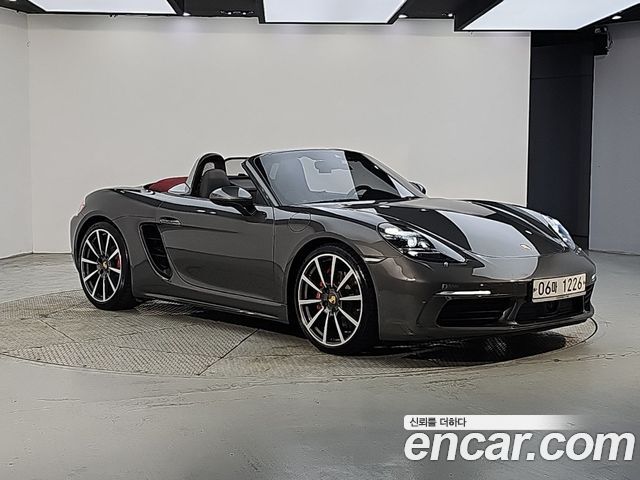 Porsche 718 2018 — photo 2