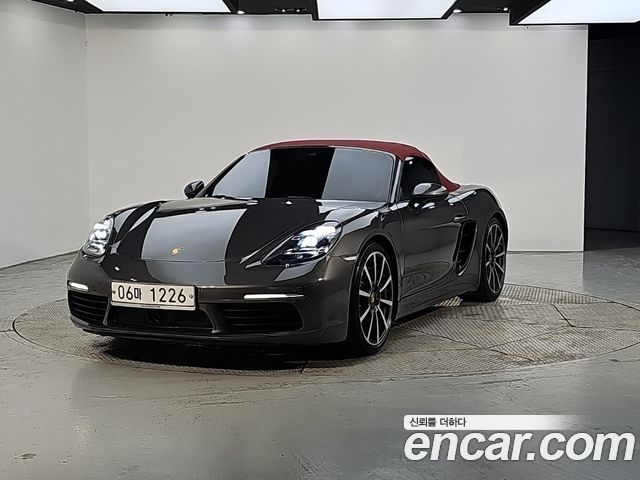 Porsche 718 2018 — photo 18