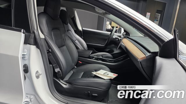 Tesla Model 3 2020 — photo 17