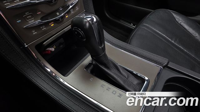 Lincoln MKX 2011 — photo 12