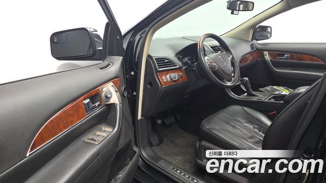 Lincoln MKX 2011 — photo 13