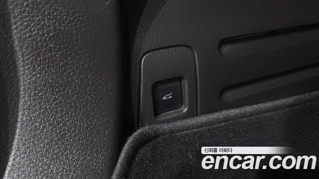 Lincoln MKX 2011 — photo 26