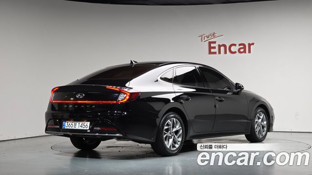 Hyundai Sonata 2023 — photo 2