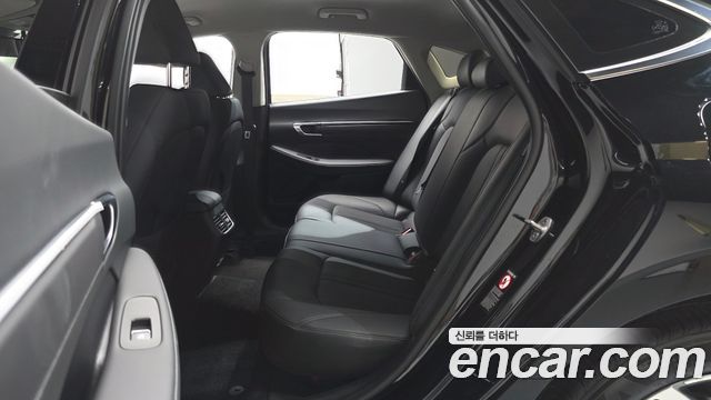 Hyundai Sonata 2023 — photo 18