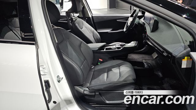Kia EV6 2024 — photo 16