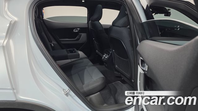 Polestar Polestar 2 2024 — photo 18
