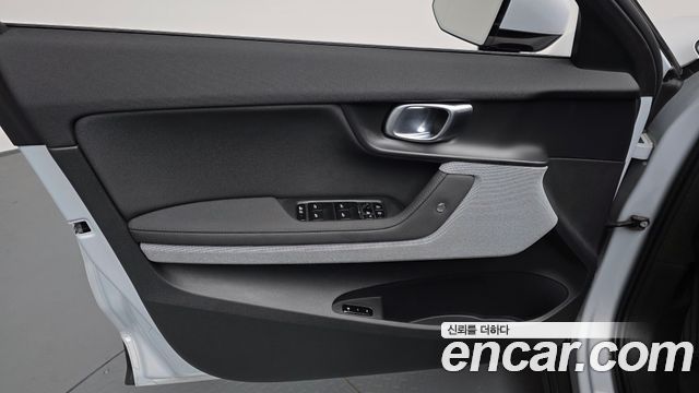Polestar Polestar 2 2024 — photo 14