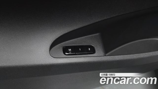 Polestar Polestar 2 2024 — photo 28