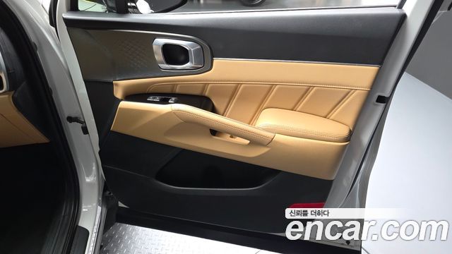 Kia Sorento 2023 — photo 14