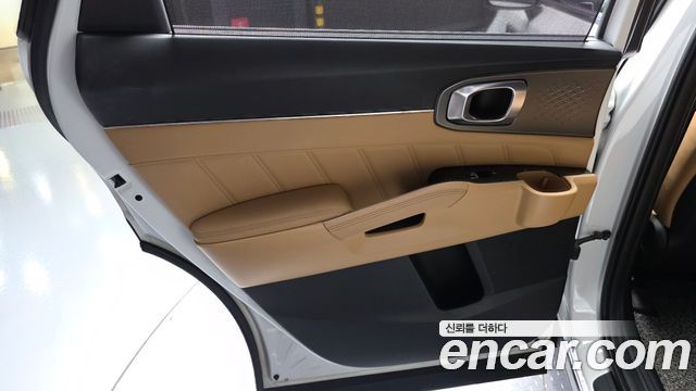 Kia Sorento 2023 — photo 15